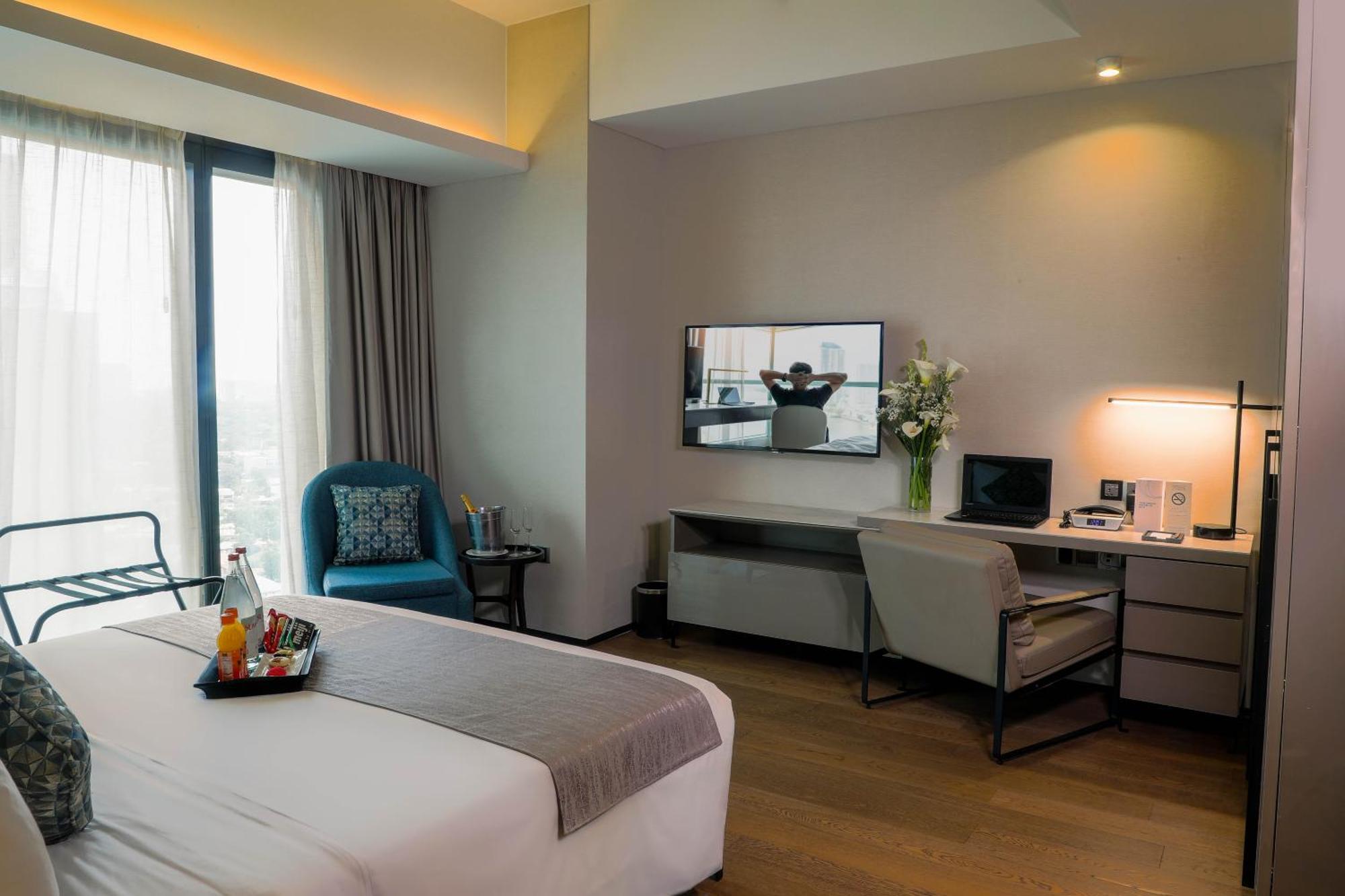 Hotel Oakwood Makati Avenue Makati City Exteriér fotografie